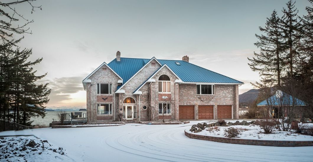 17275 Lena Loop