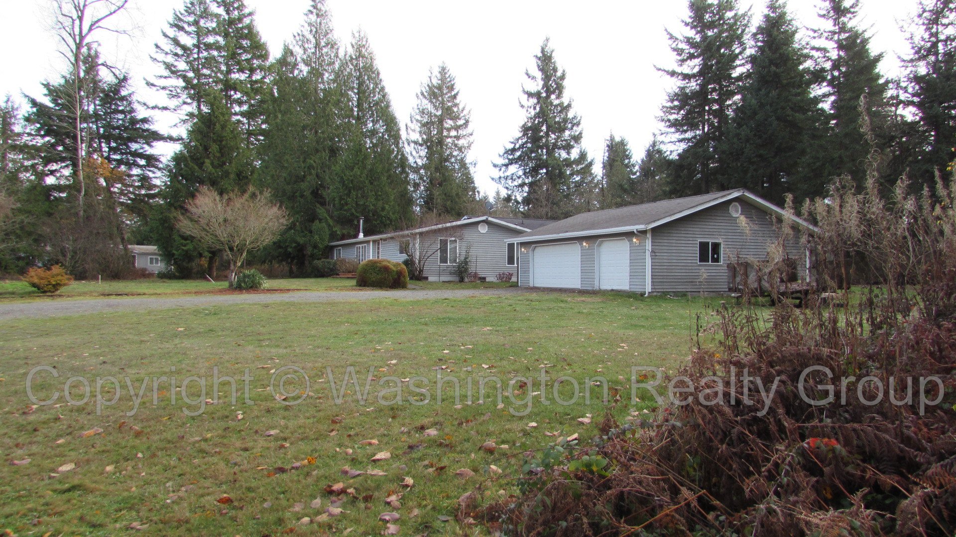 Front yard of Home for sale in Sumner WA