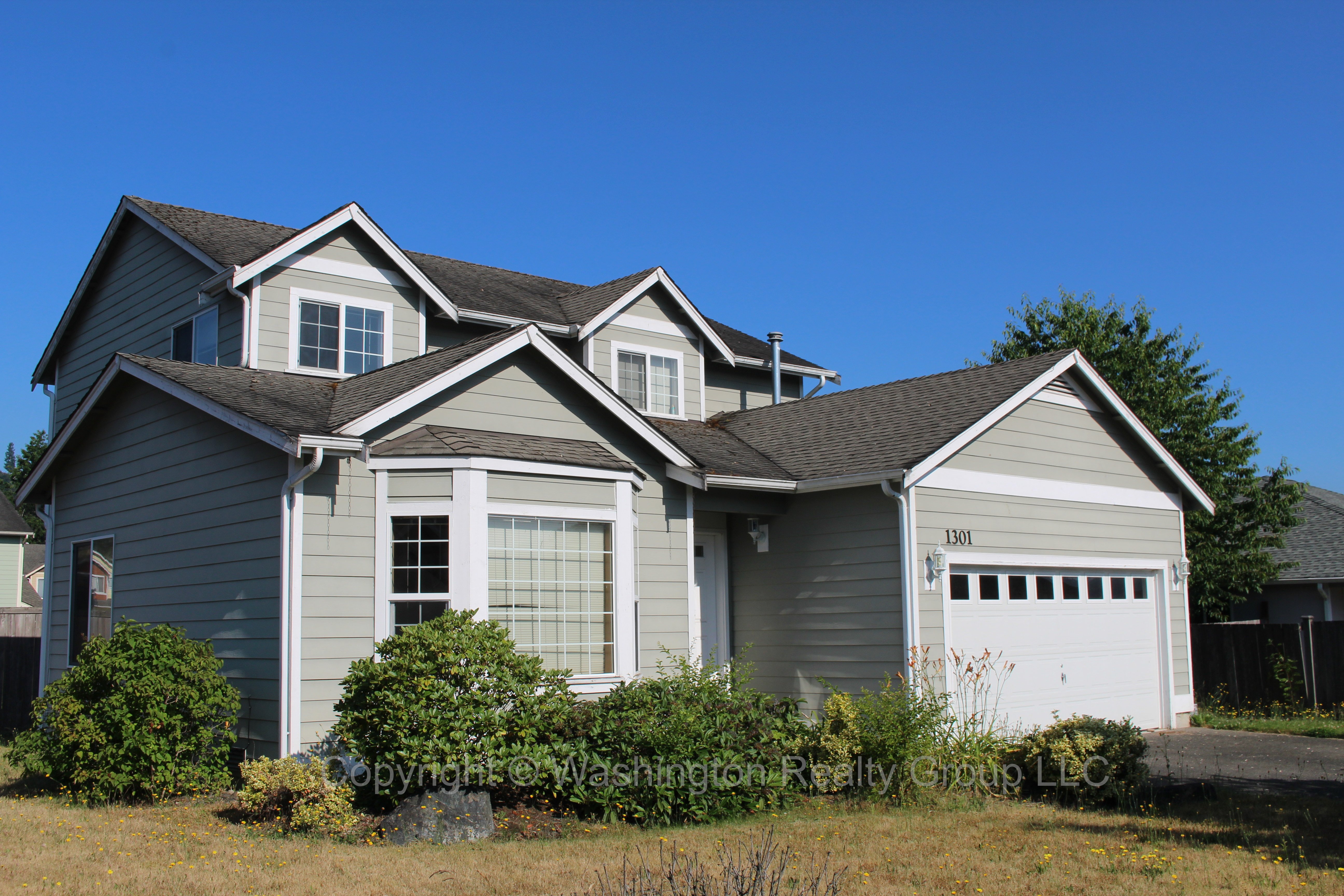 Front yard of Home for sale in Orting