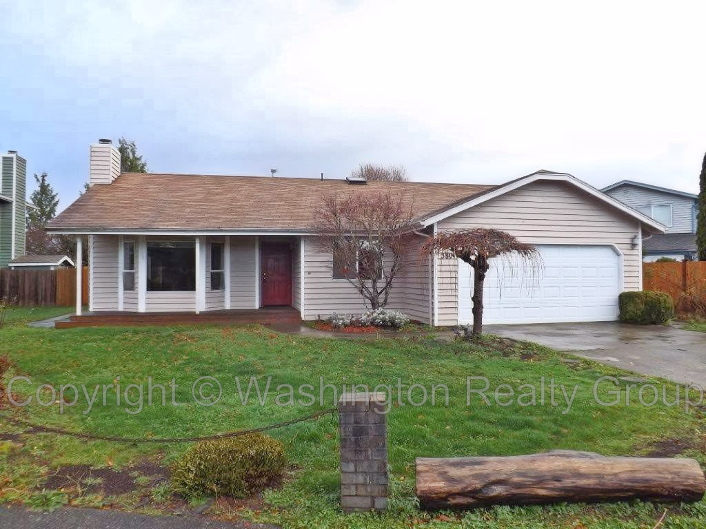 Front yard of Home for sale in Sumner WA