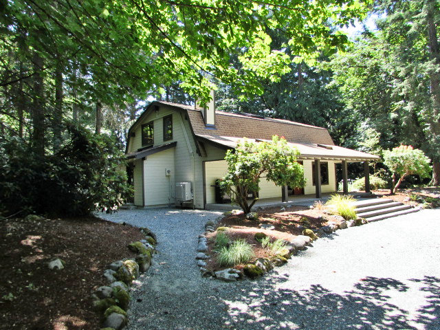 Front yard of Home for sale in Sumner WA