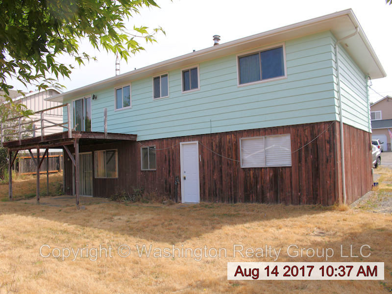 Backyard home for sale in Sumner