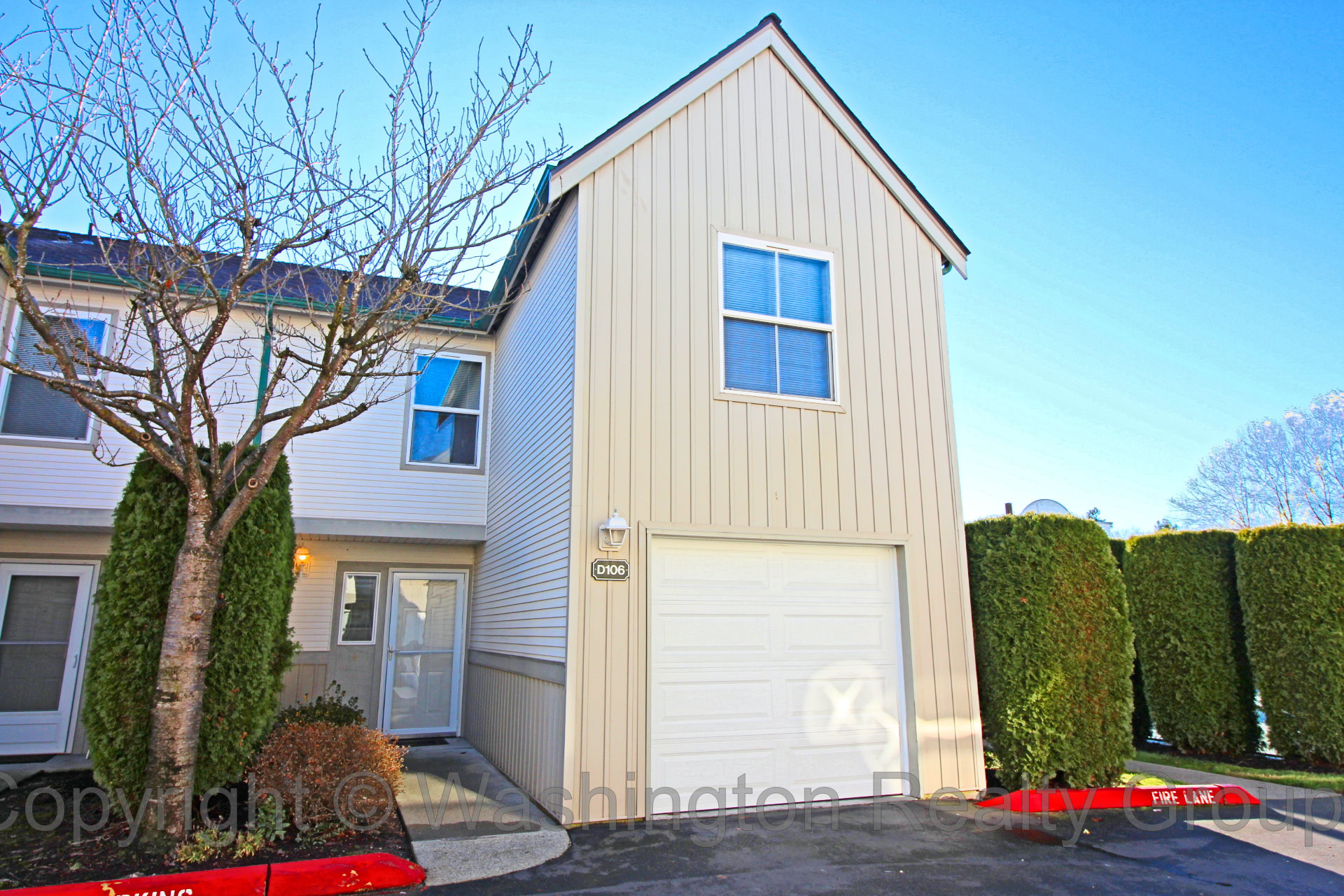 Front yard of Home for sale in Sumner WA