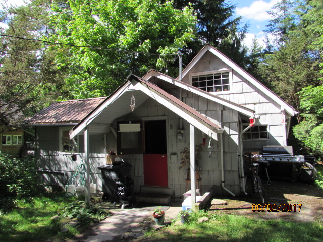 Front yard of Home for sale in Sumner WA