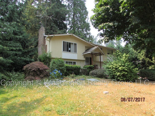 Front yard of Home for sale in Sumner WA