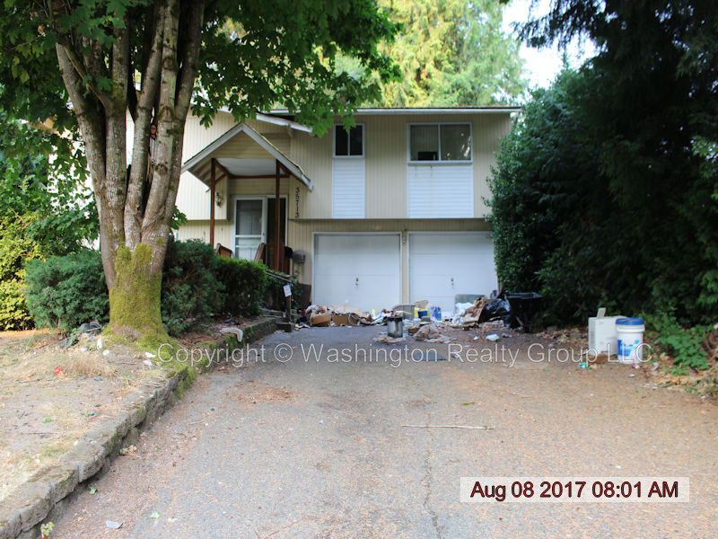 Backyard home for sale in Sumner