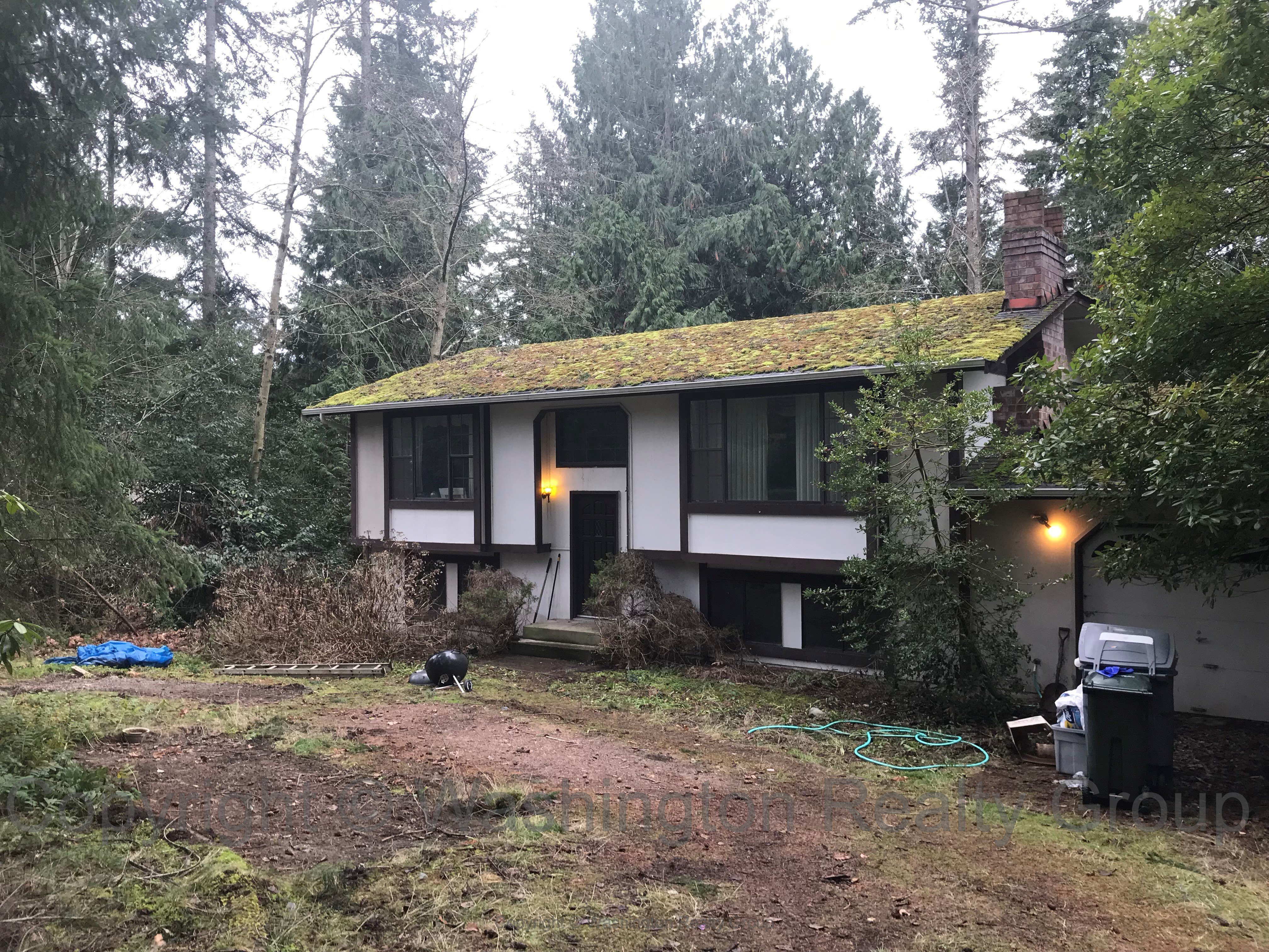 Front yard of Home for sale in Sumner WA