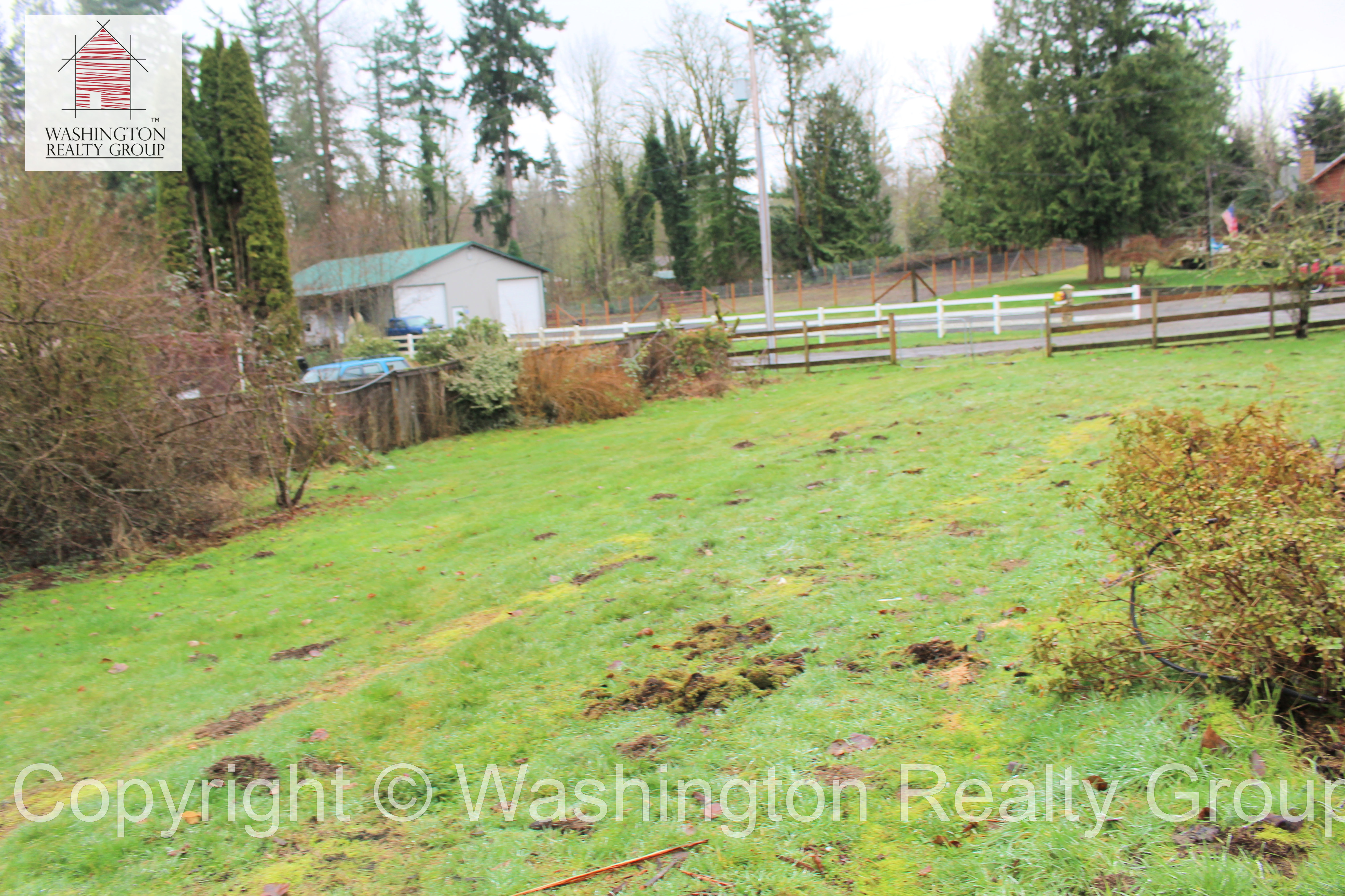 Front yard of Home for sale in Sumner WA