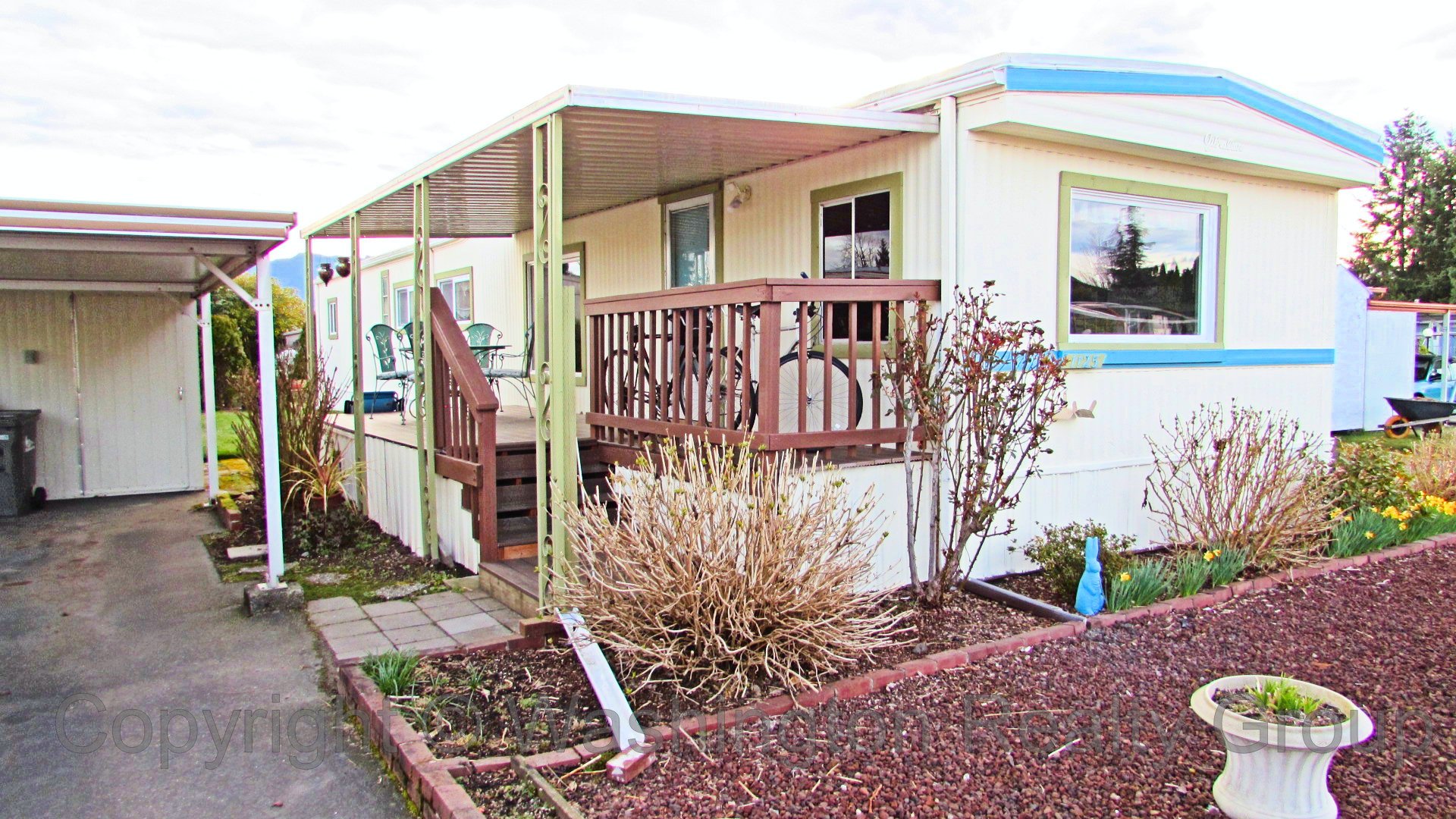 Front yard of Home for sale in Sumner WA