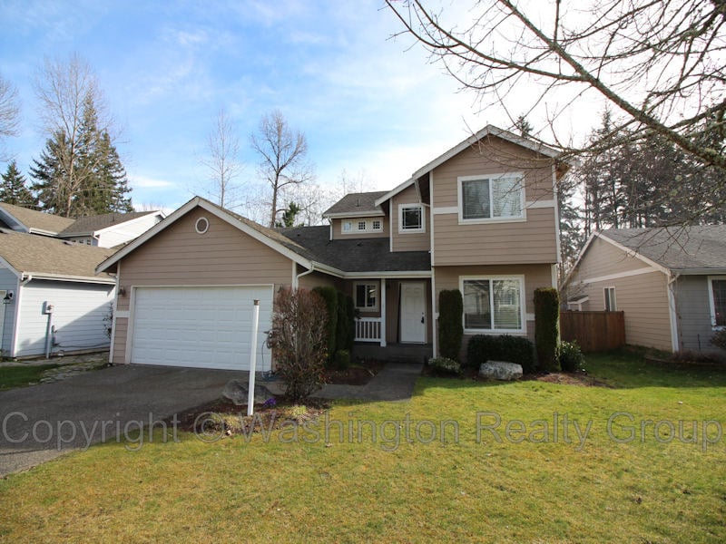 Front yard of Home for sale in Sumner WA