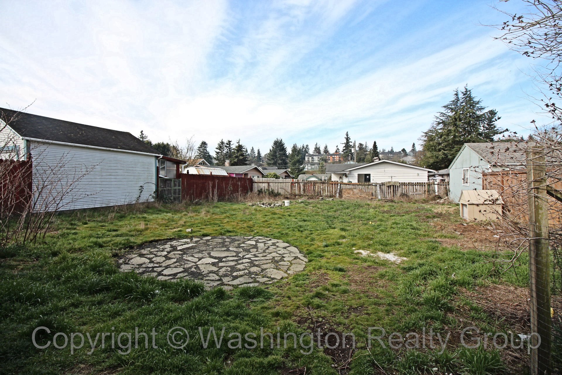 Backyard home for sale in Sumner