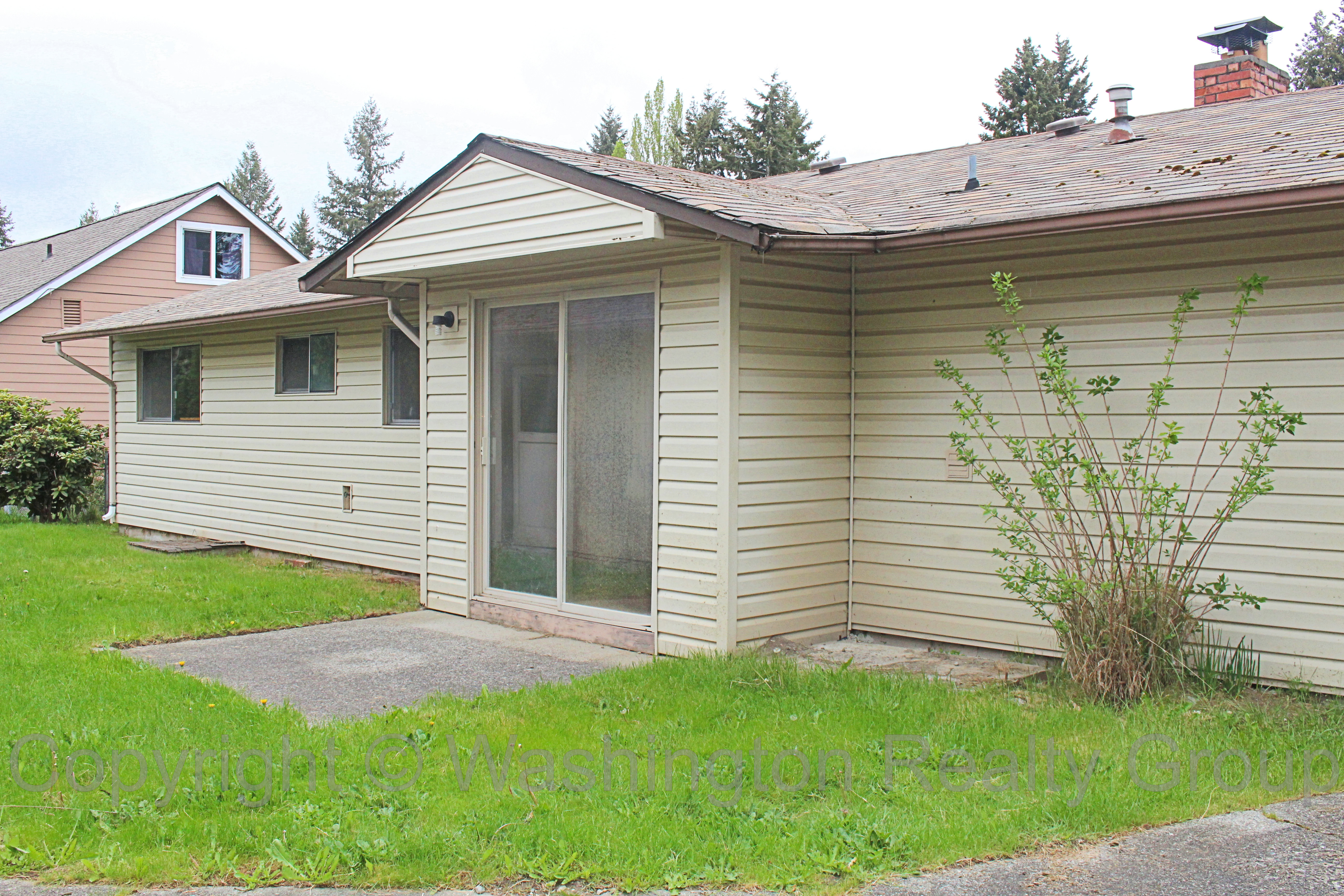 Backyard home for sale in Sumner