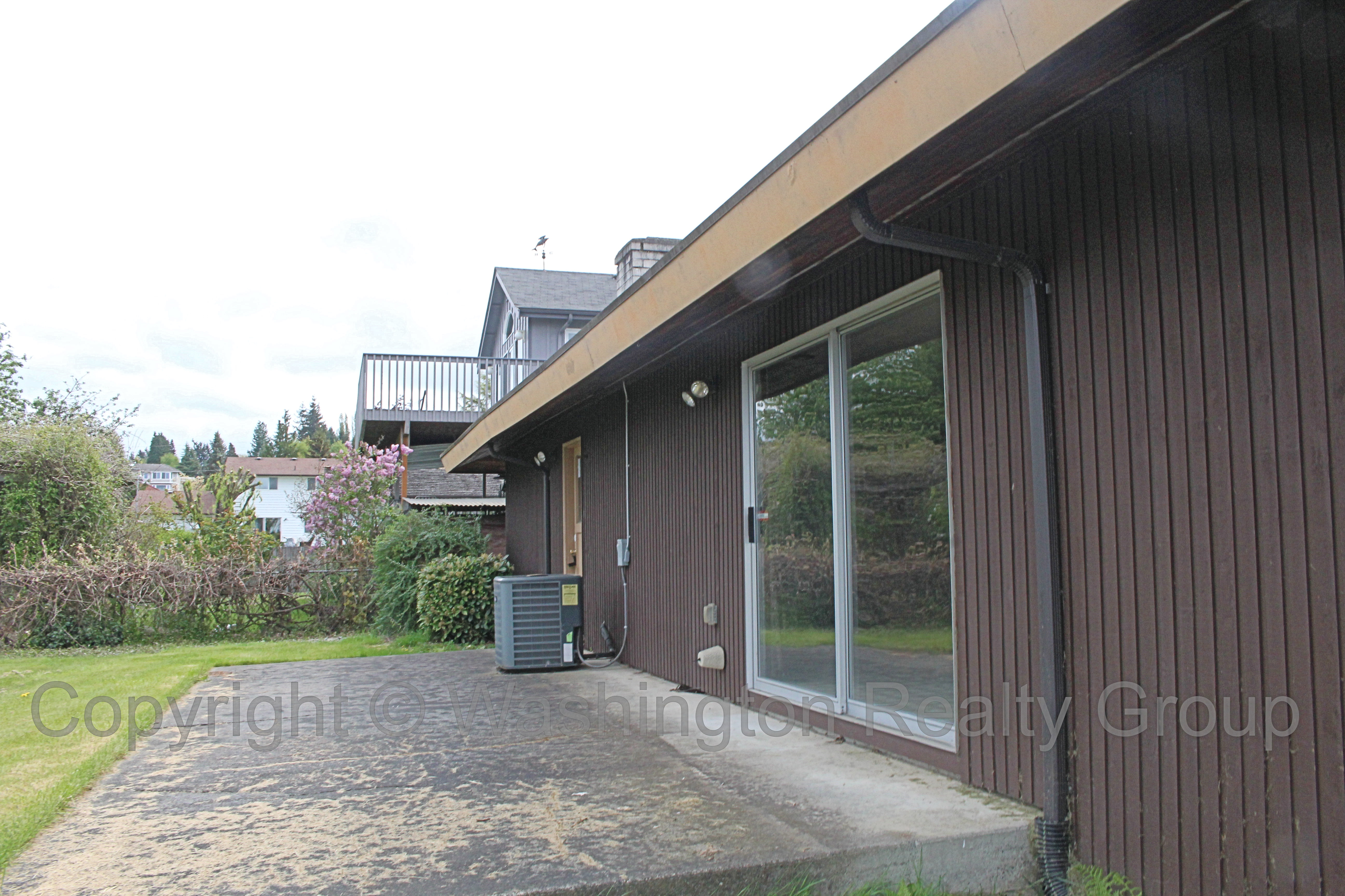 Backyard home for sale in Sumner