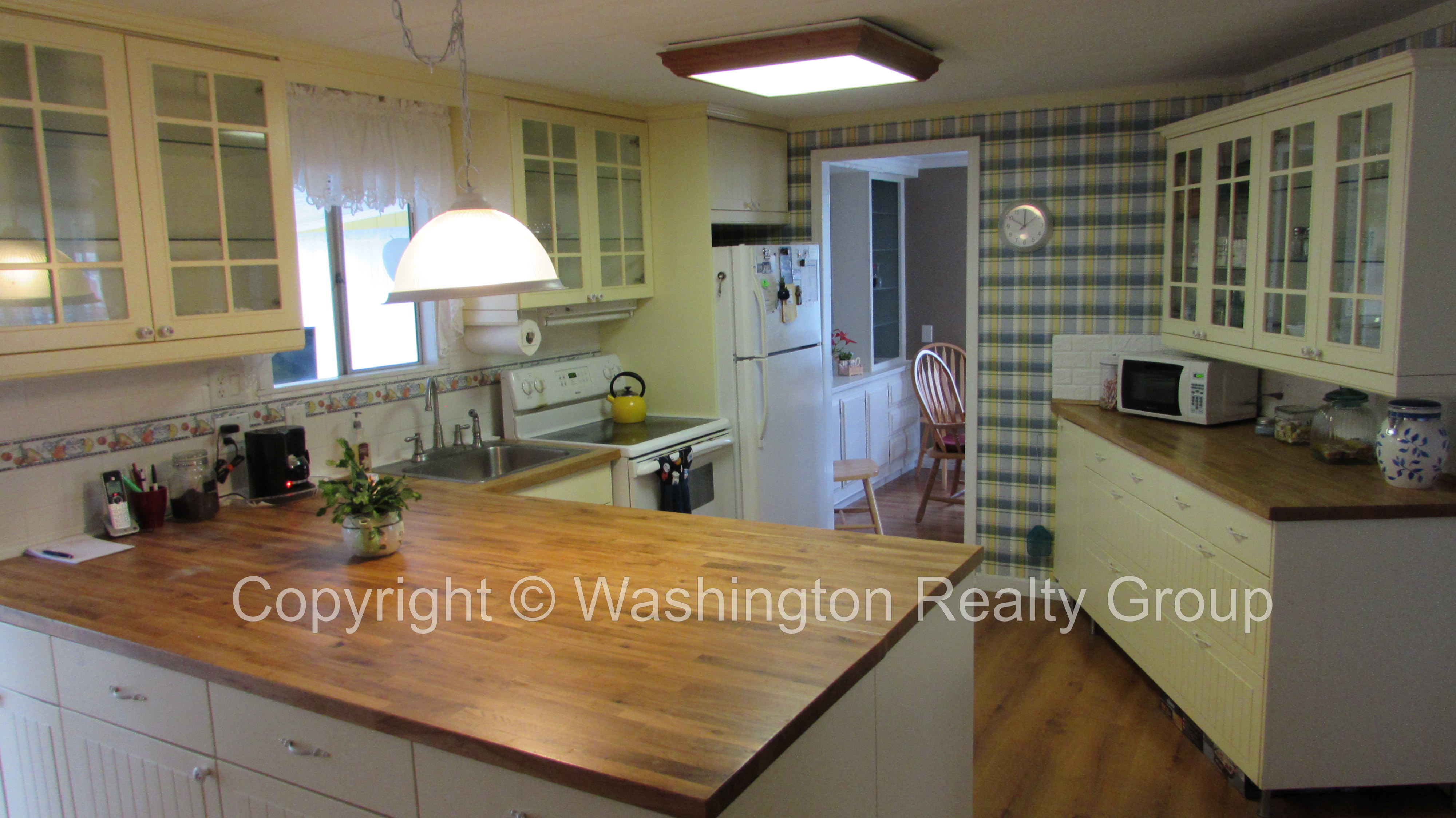 Backyard home for sale in Sumner