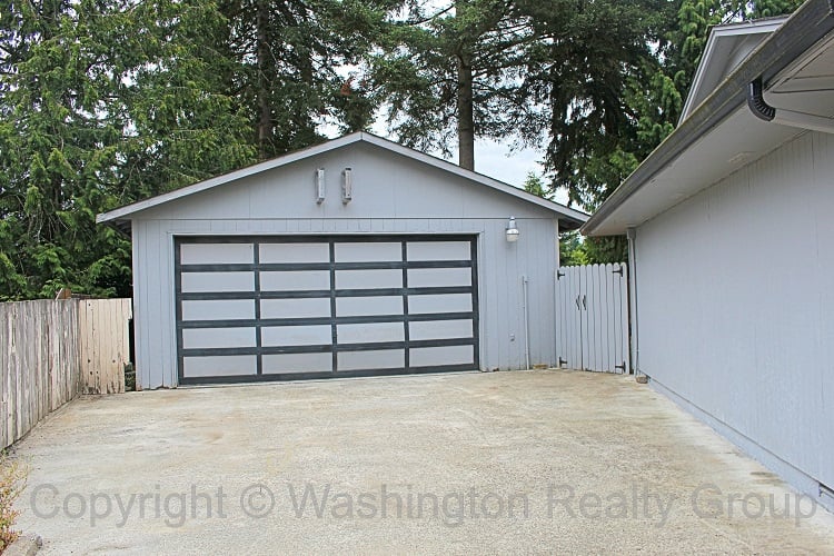 Backyard home for sale in Sumner
