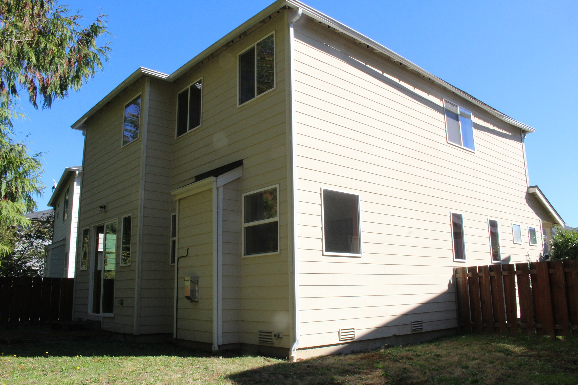 Backyard home for sale in Sumner