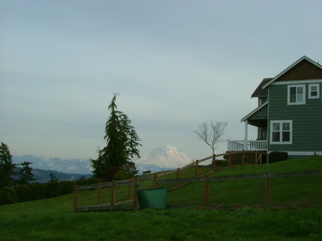 Backyard home for sale in Sumner