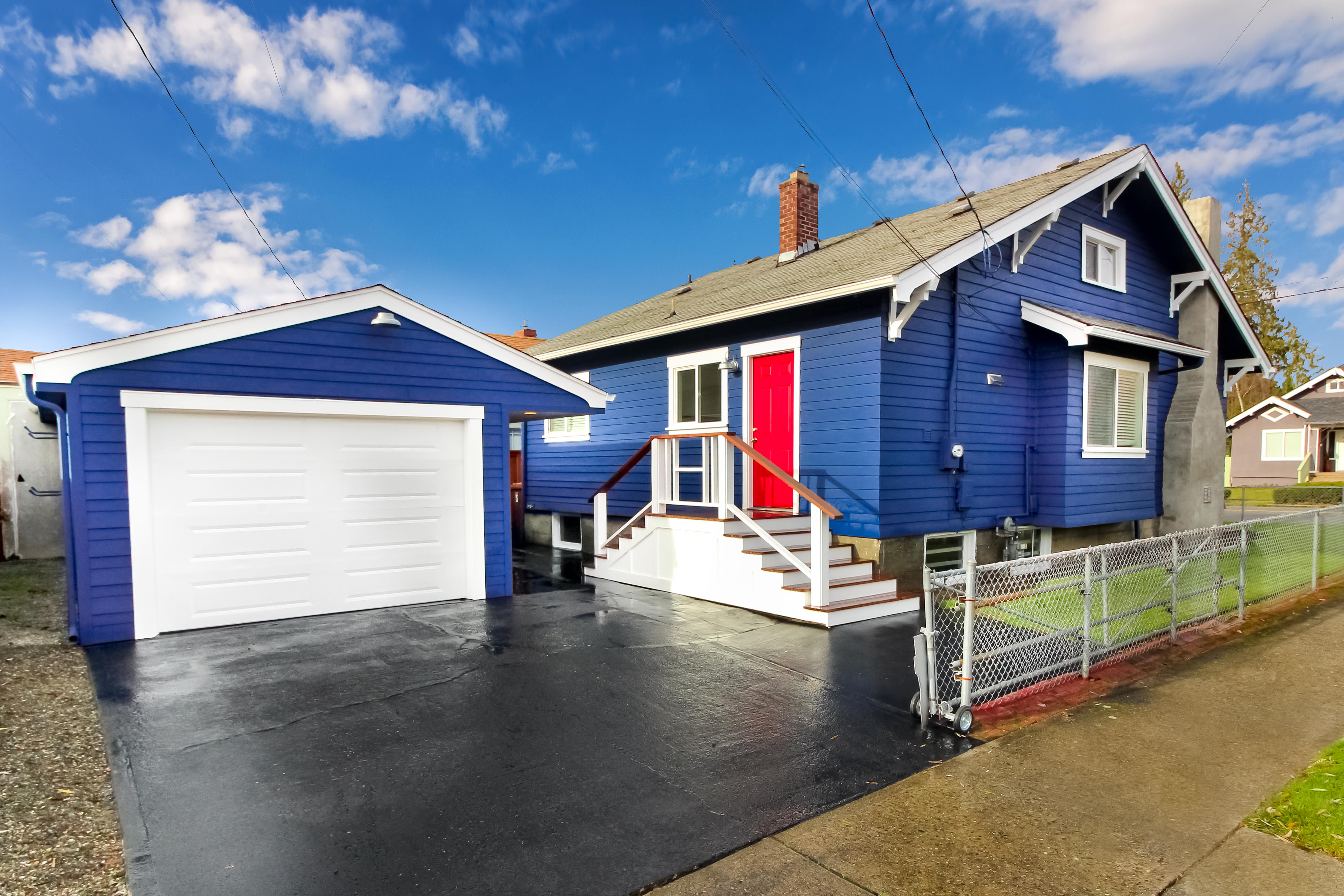 Backyard home for sale in Sumner