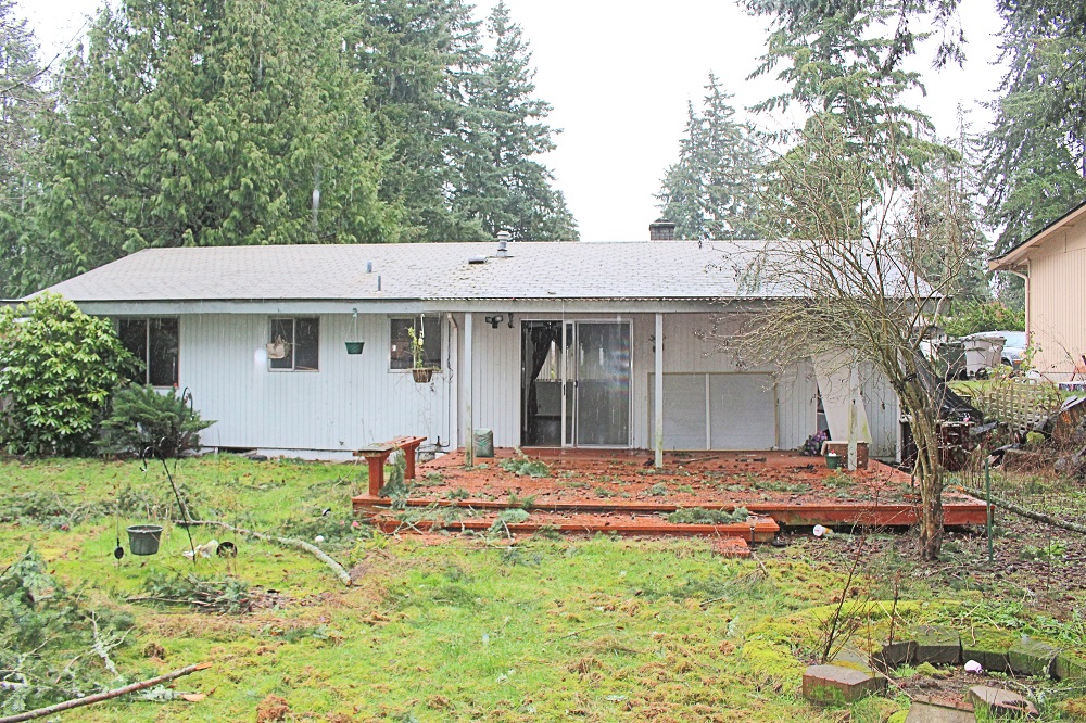 Backyard home for sale in Sumner