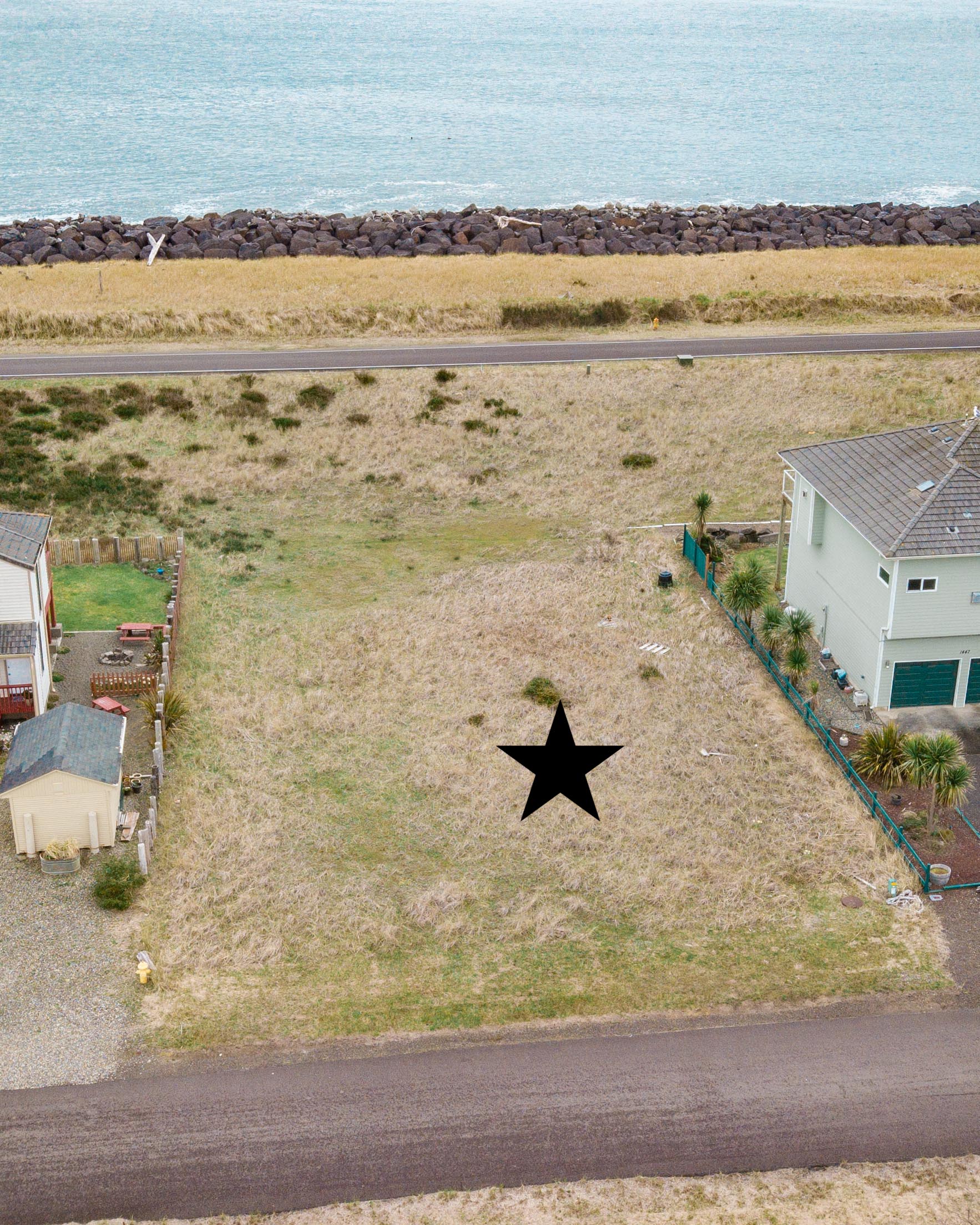 Front yard of Home for sale in Sumner WA
