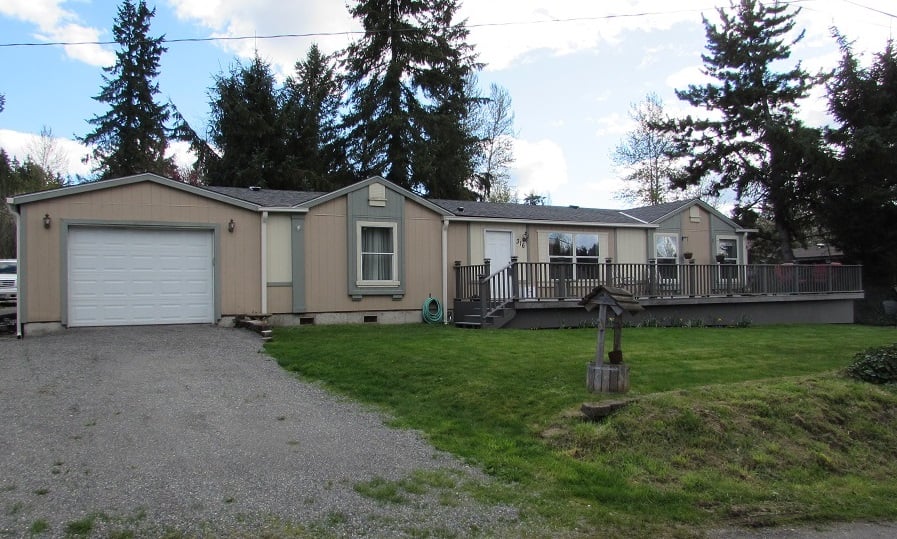 Front yard of Home for sale in Sumner WA