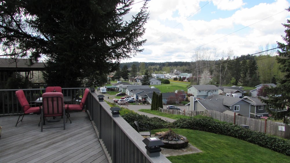 Backyard home for sale in Sumner