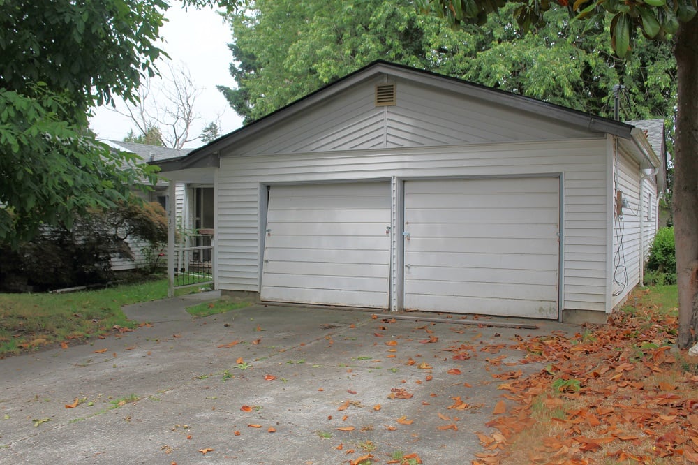 Backyard home for sale in Sumner