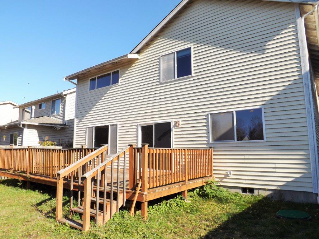 Backyard home for sale in Sumner