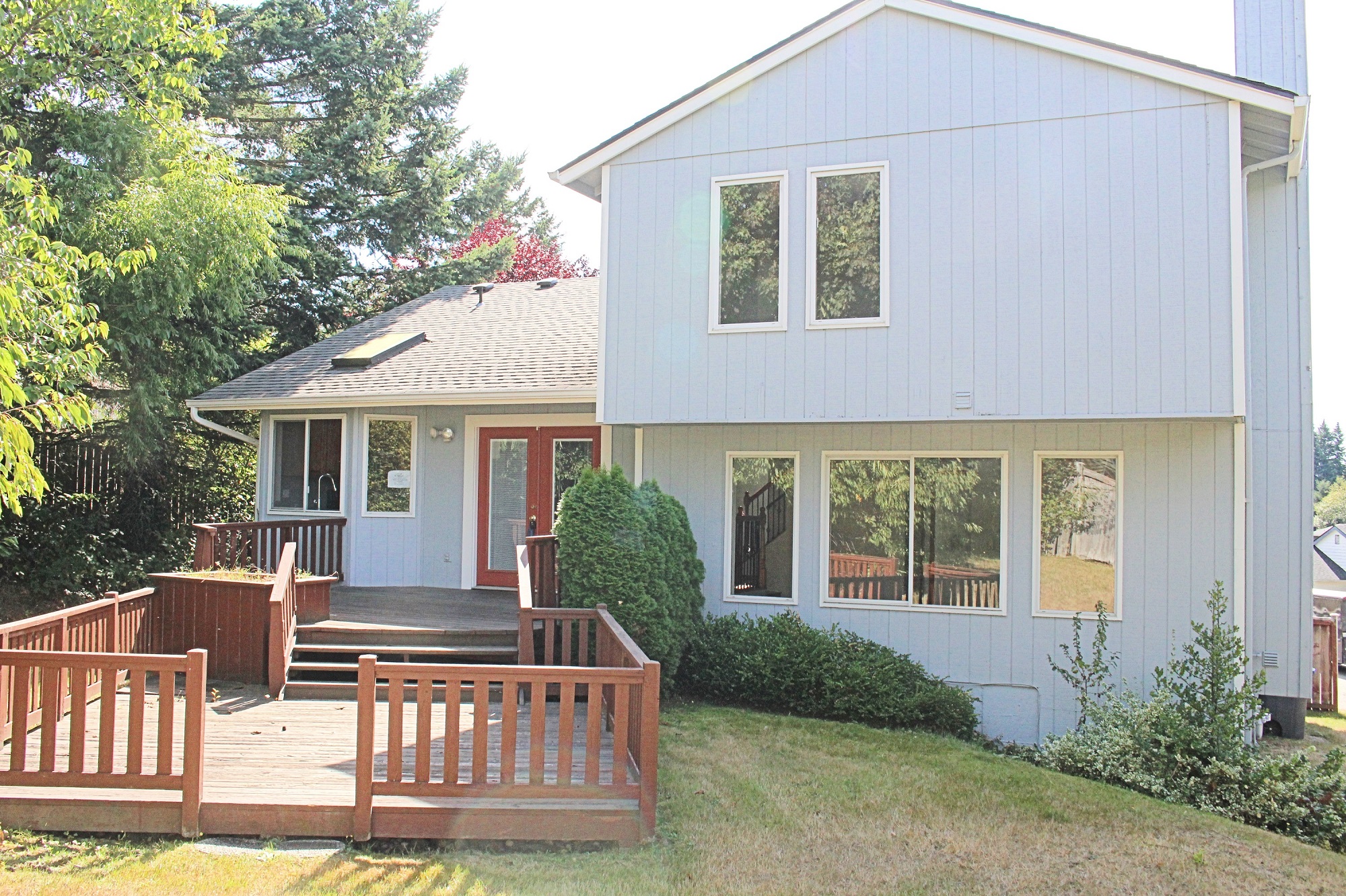 Backyard home for sale in Sumner