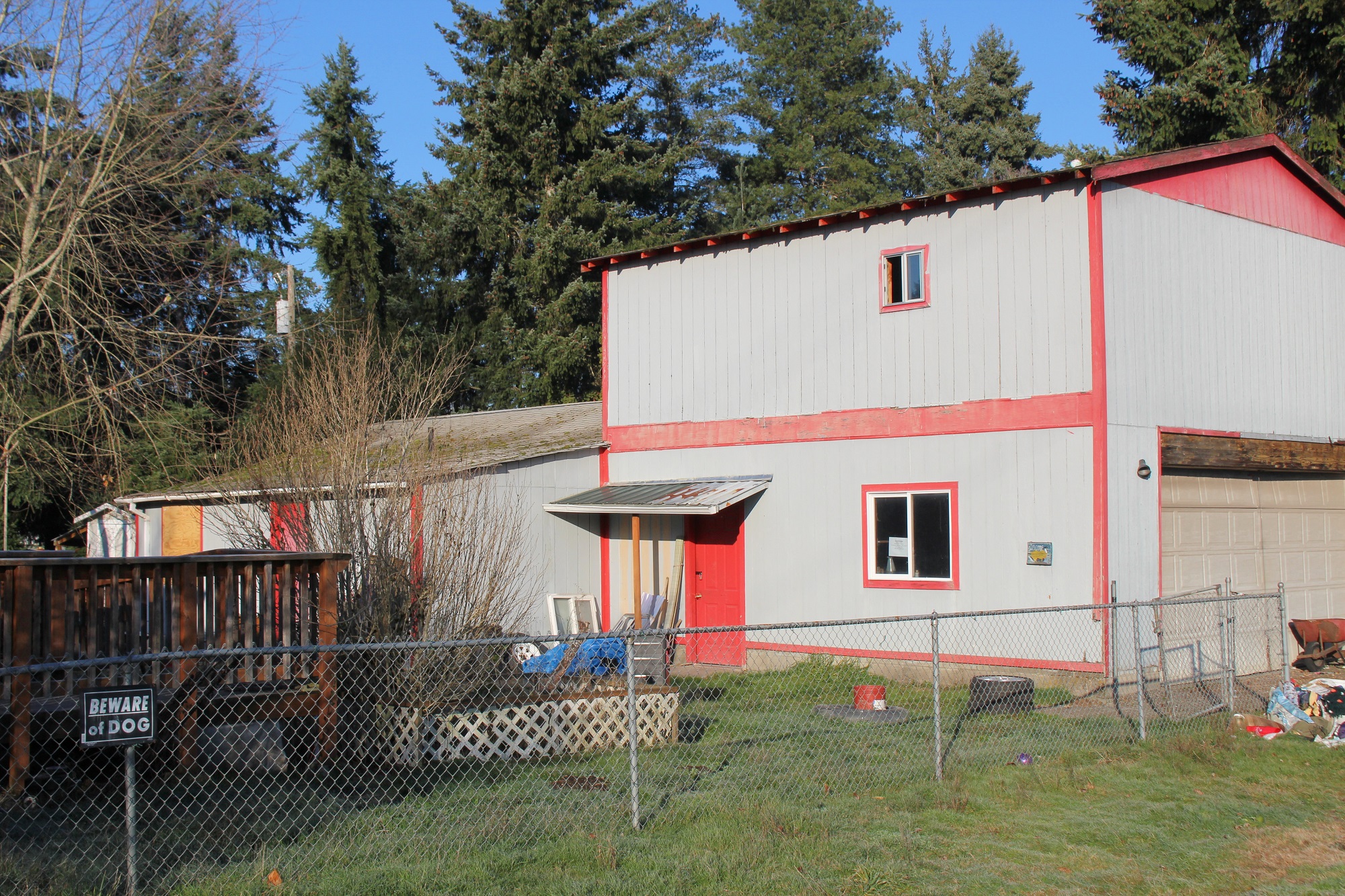 Backyard home for sale in Sumner