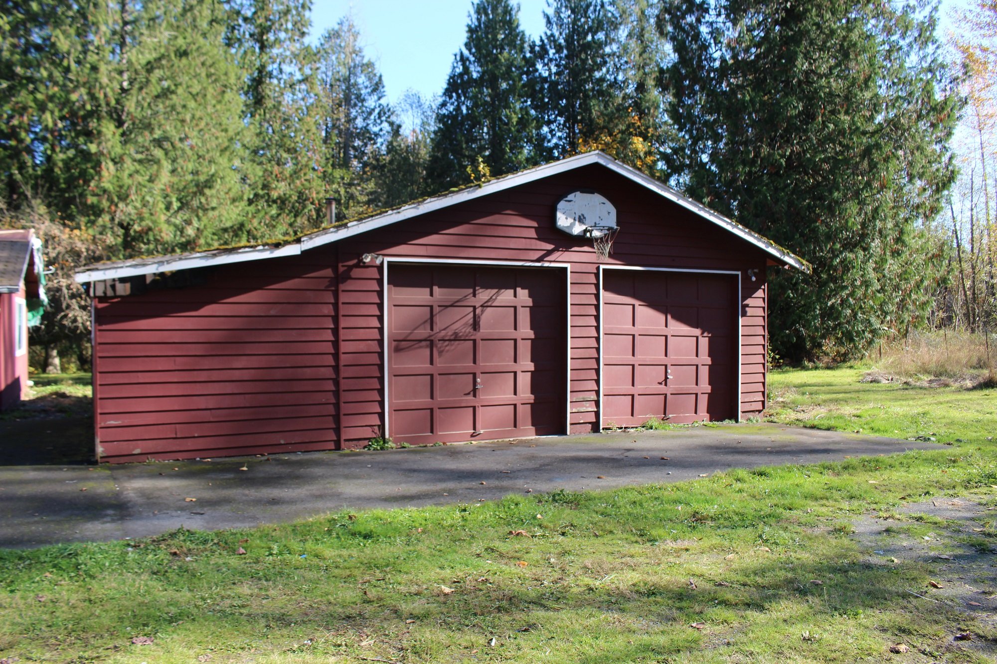 Backyard home for sale in Sumner