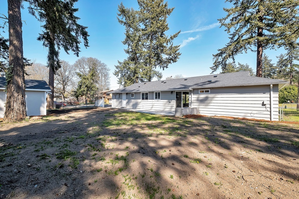 Backyard home for sale in Sumner