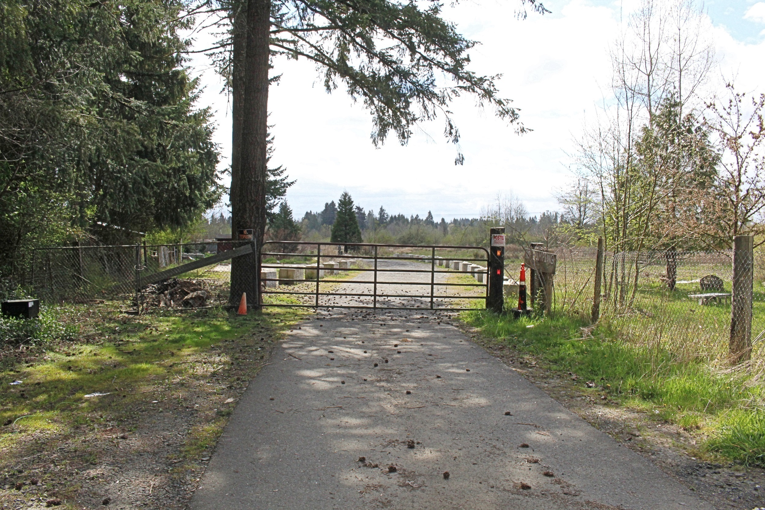 Backyard home for sale in Sumner