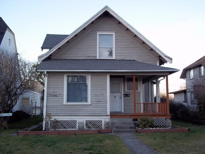 Front yard of Home for sale in Sumner WA