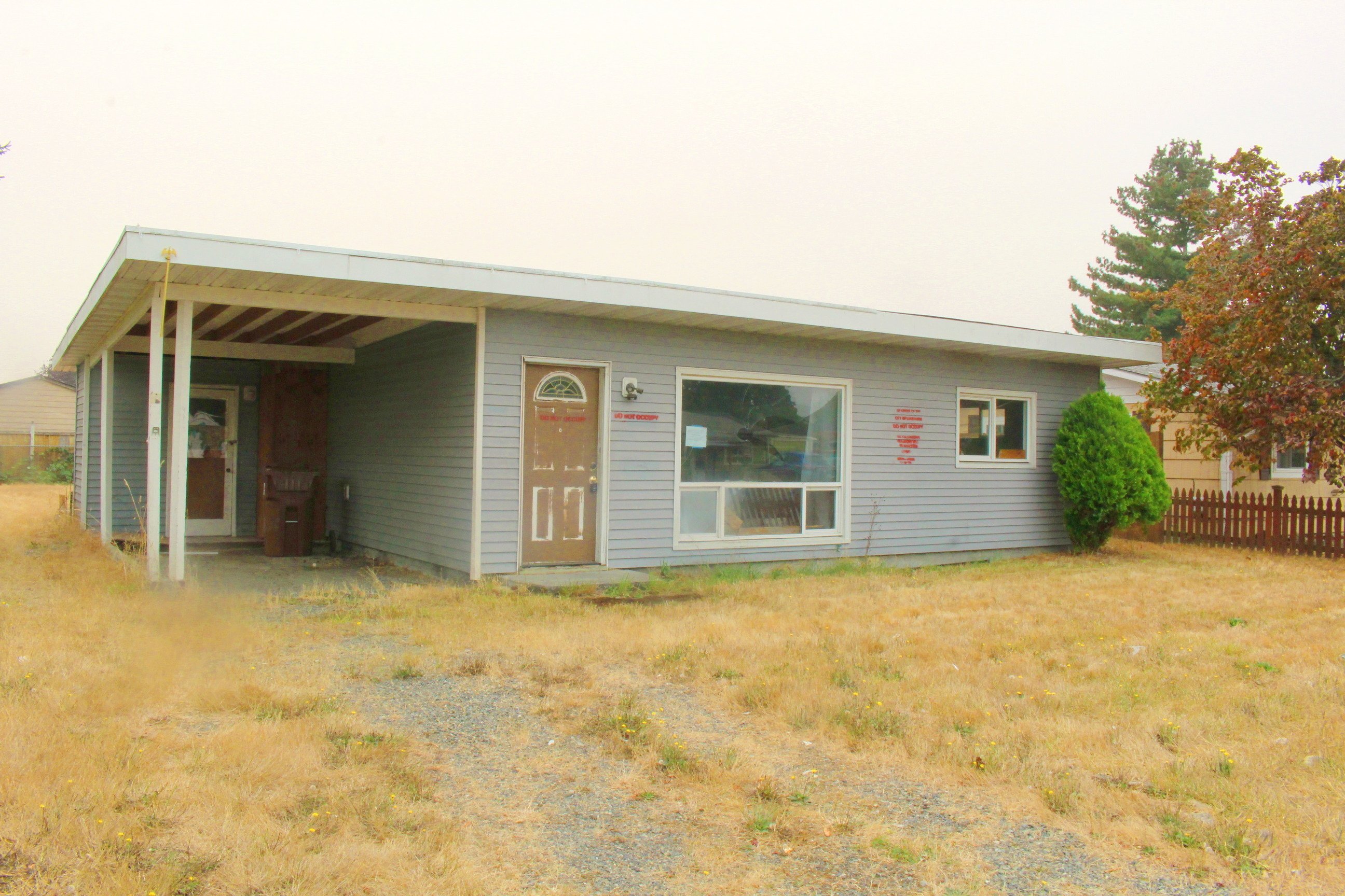 Front yard of Home for sale in Sumner WA