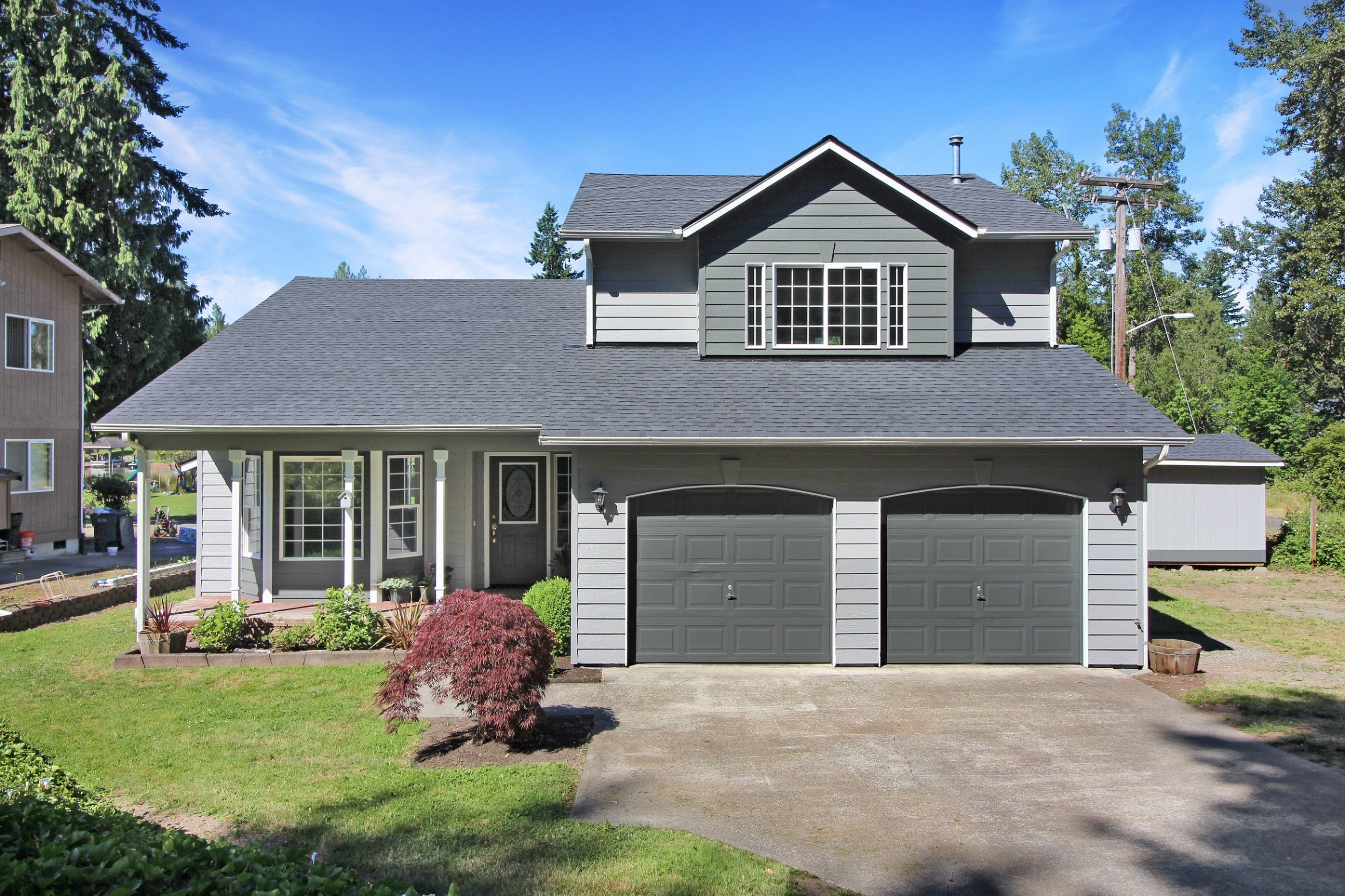 Front yard of Home for sale in Sumner WA