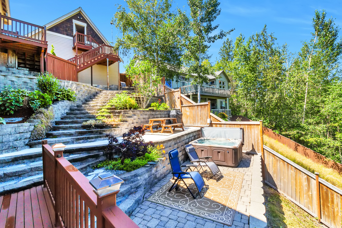 Backyard home for sale in Sumner