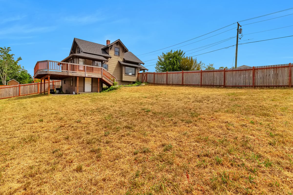 Backyard home for sale in Sumner