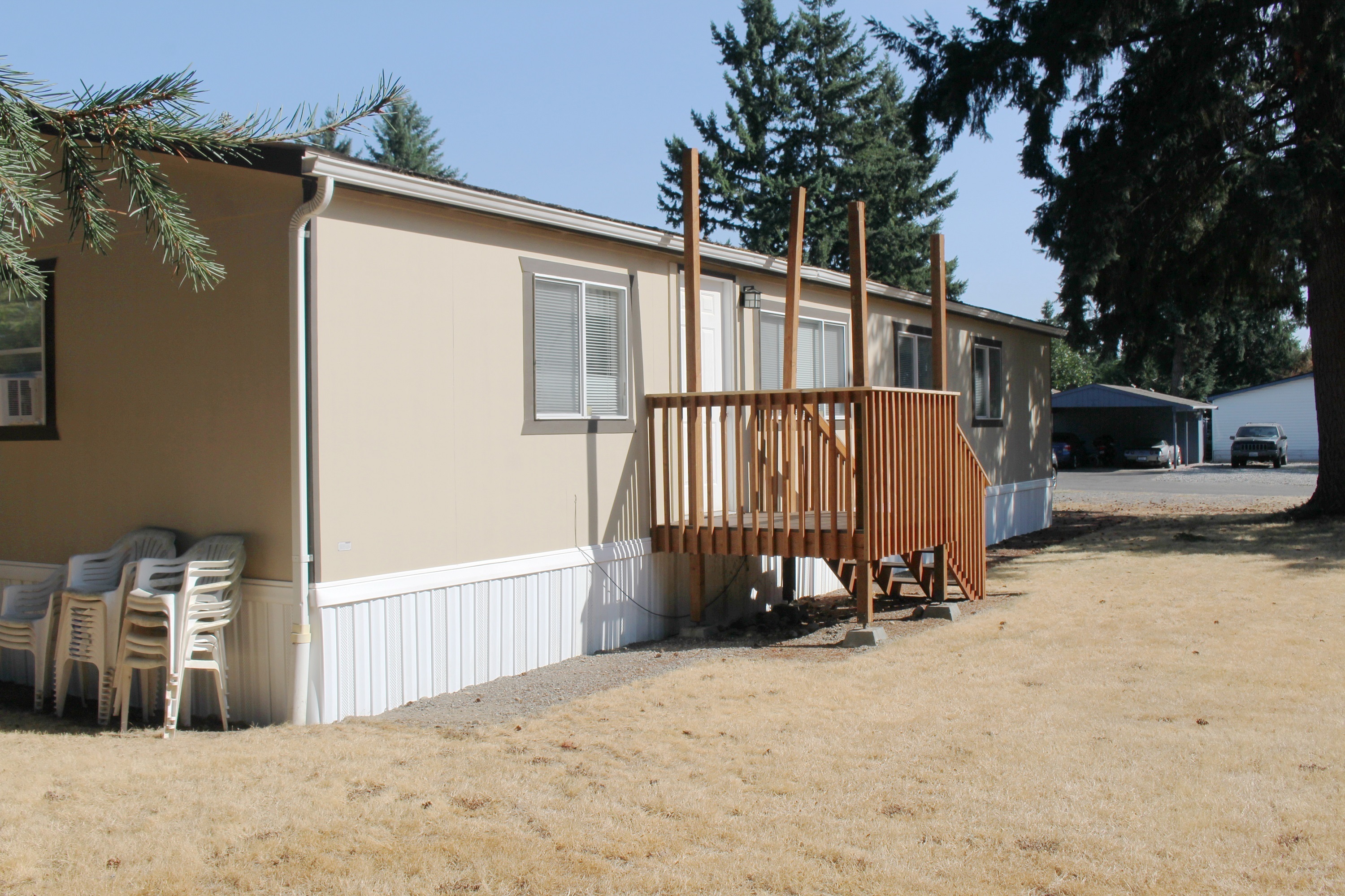 Front yard of Home for sale in Sumner WA