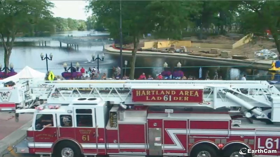 brighton mi webcam july 4 parade