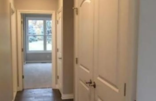 j-2-hallway-main-floor-of-wicklow-v