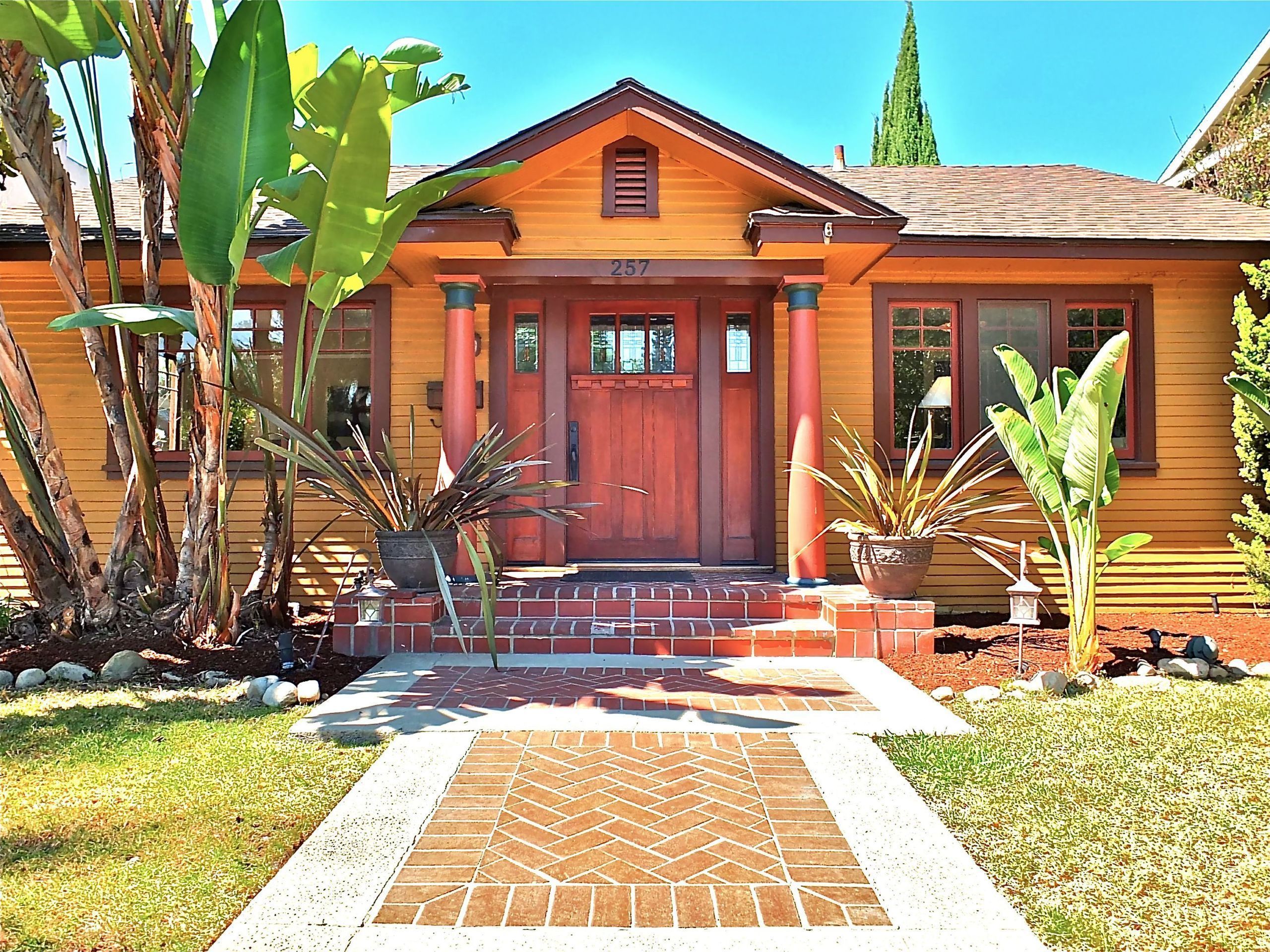 257 Euclid Avenue, Long Beach