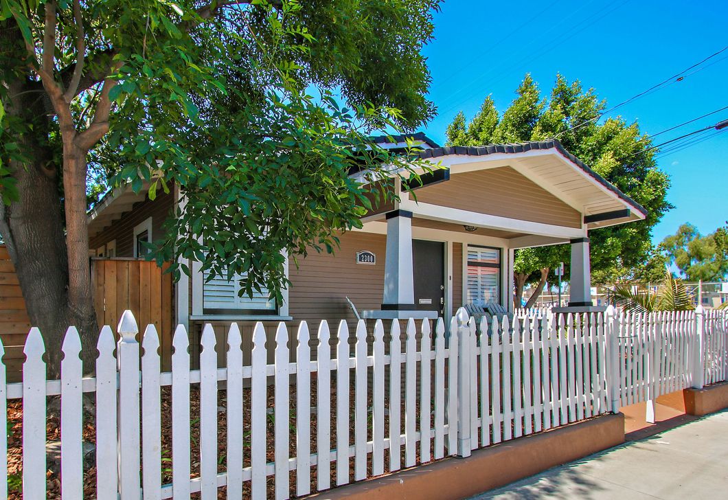 2300 East 5th Street, Long Beach