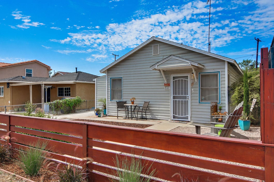 209 E 29th St, Long Beach