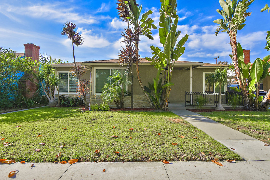 2923 Magnolia Ave.