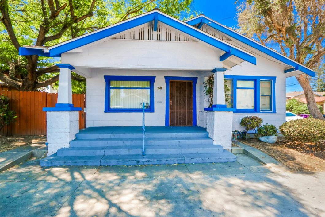 733 Walnut Ave.