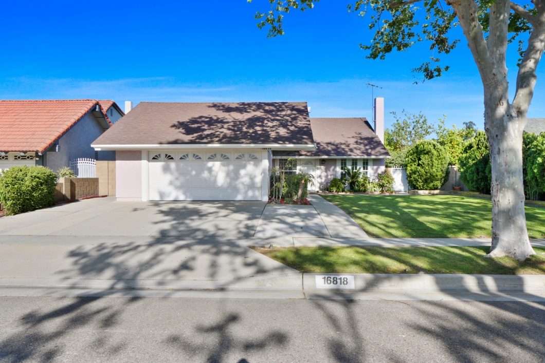16818 Coral Reef Cir