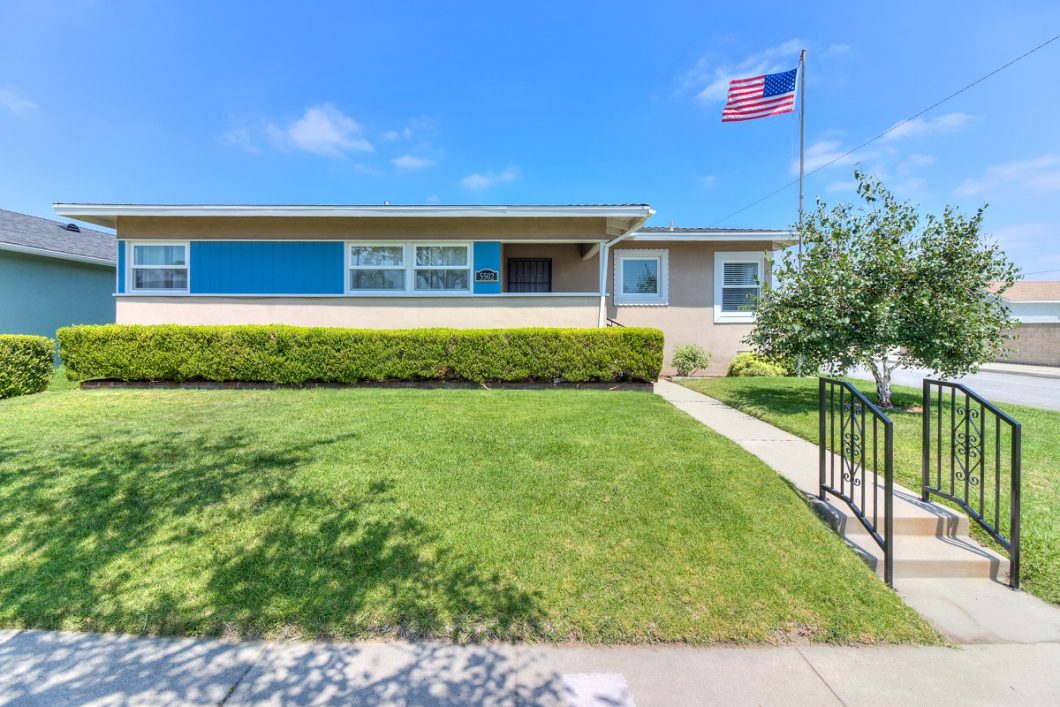 5502 Carfax Ave.