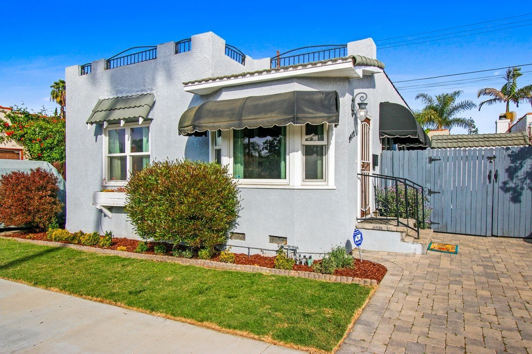 1412 N. Anaheim Pl., Long Beach CA 90804