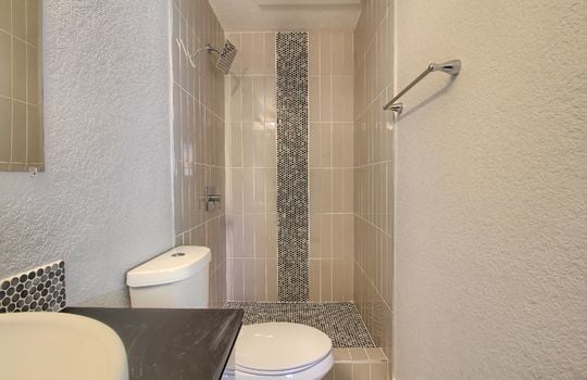 05_Master_Bathroom_IMG_1066